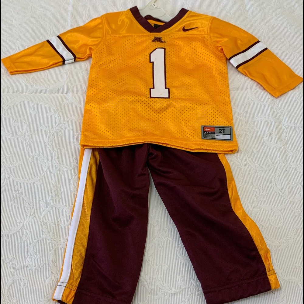 Nike Toddler 2-piece Jersey Outfit